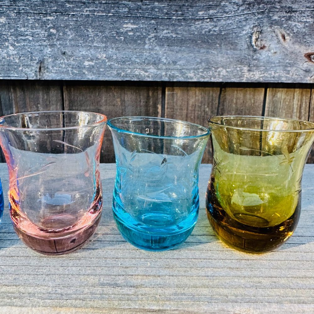 Mid-Century Bohemian Etched Dragonfly Glasses Cordial Liquer Set Of 5 - Picture 9 of 11